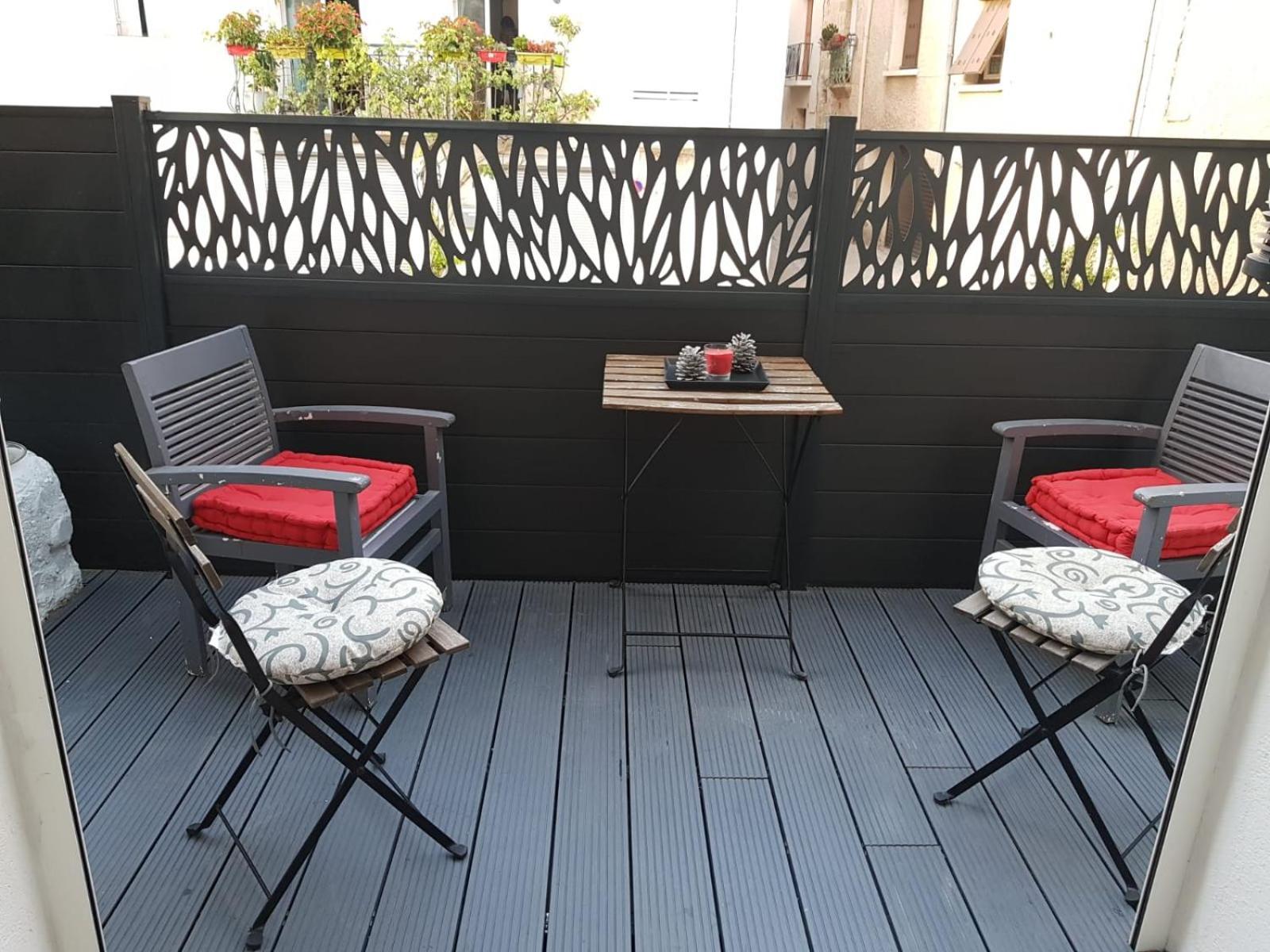 Spacious Town House With Balcony Montagnac  Exterior foto